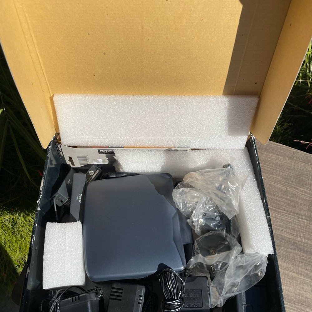 New First Alert Wireless Monitor Set - Picture 4 of 13